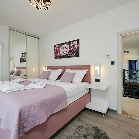 Luxury Cor Mare With Pool Trogir