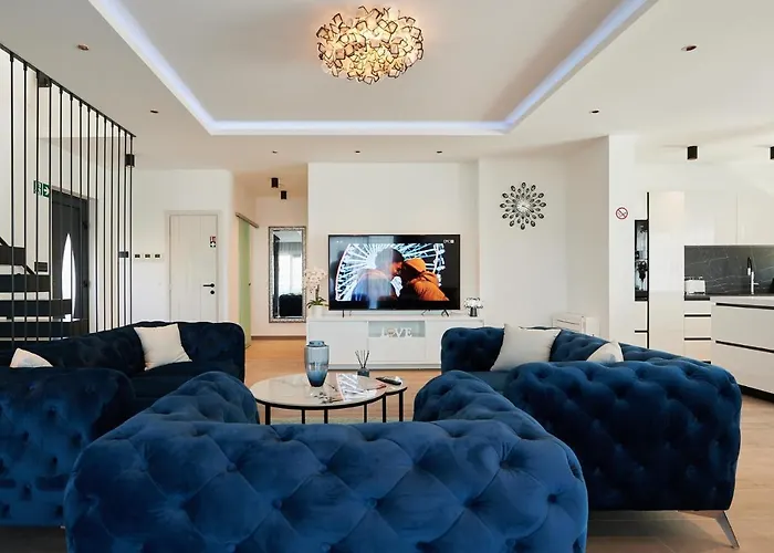 Luxury Cor Mare With Pool Villa