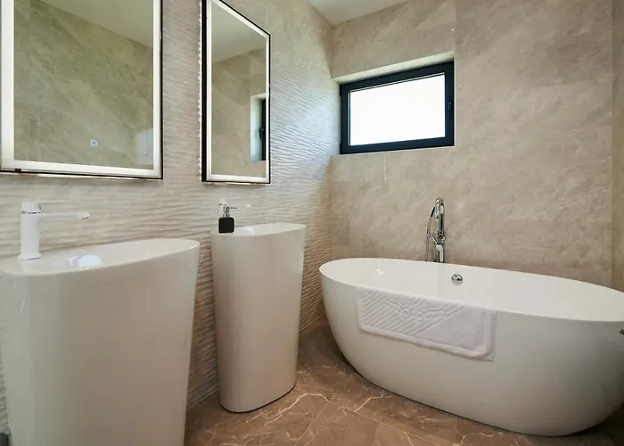 Luxury Cor Mare With Pool Trogir