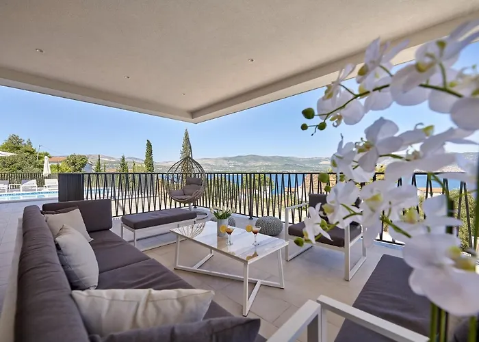 Luxury Cor Mare With Pool Trogir