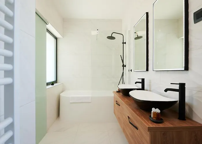 Luxury Cor Mare With Pool Villa