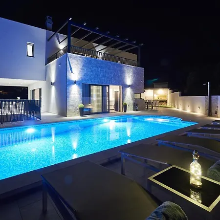 Luxury Cor Mare With Pool Trogir