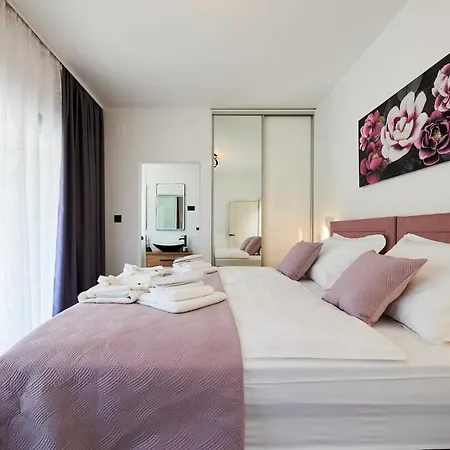 Vila Luxury Cor Mare With Pool *